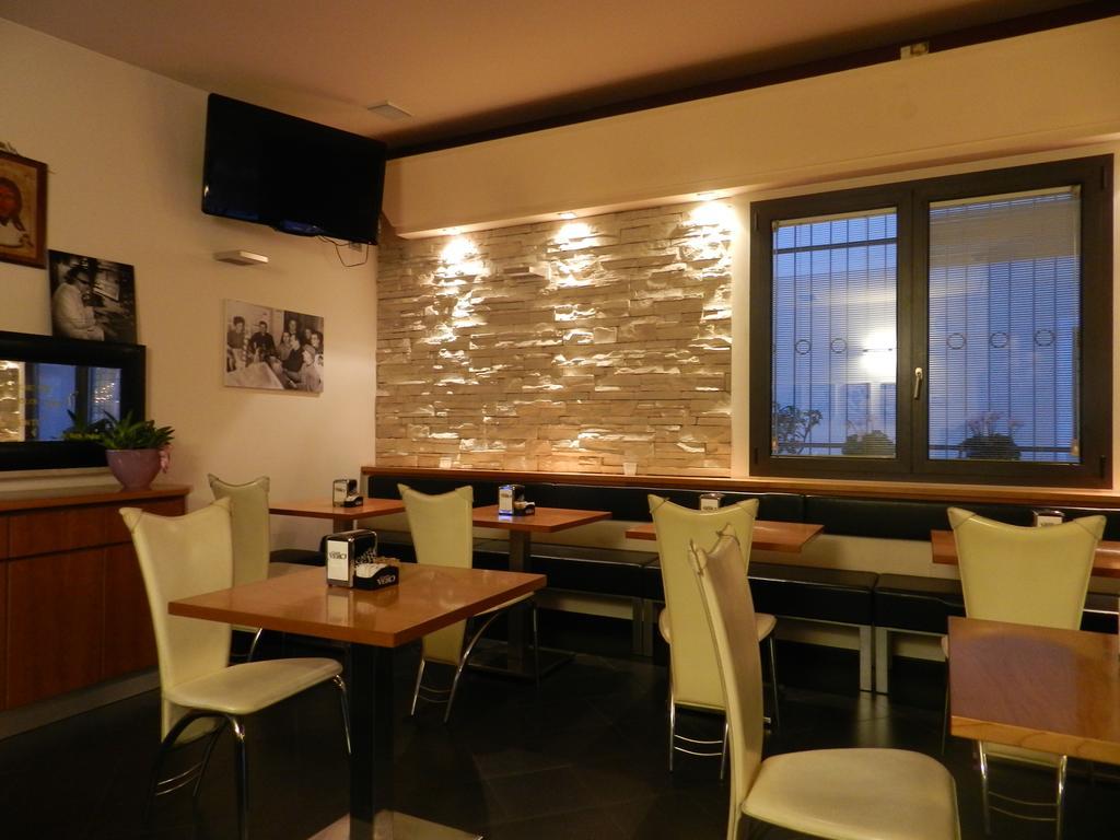 Locanda Trattoria Caffe Cavour Cittadella Ngoại thất bức ảnh